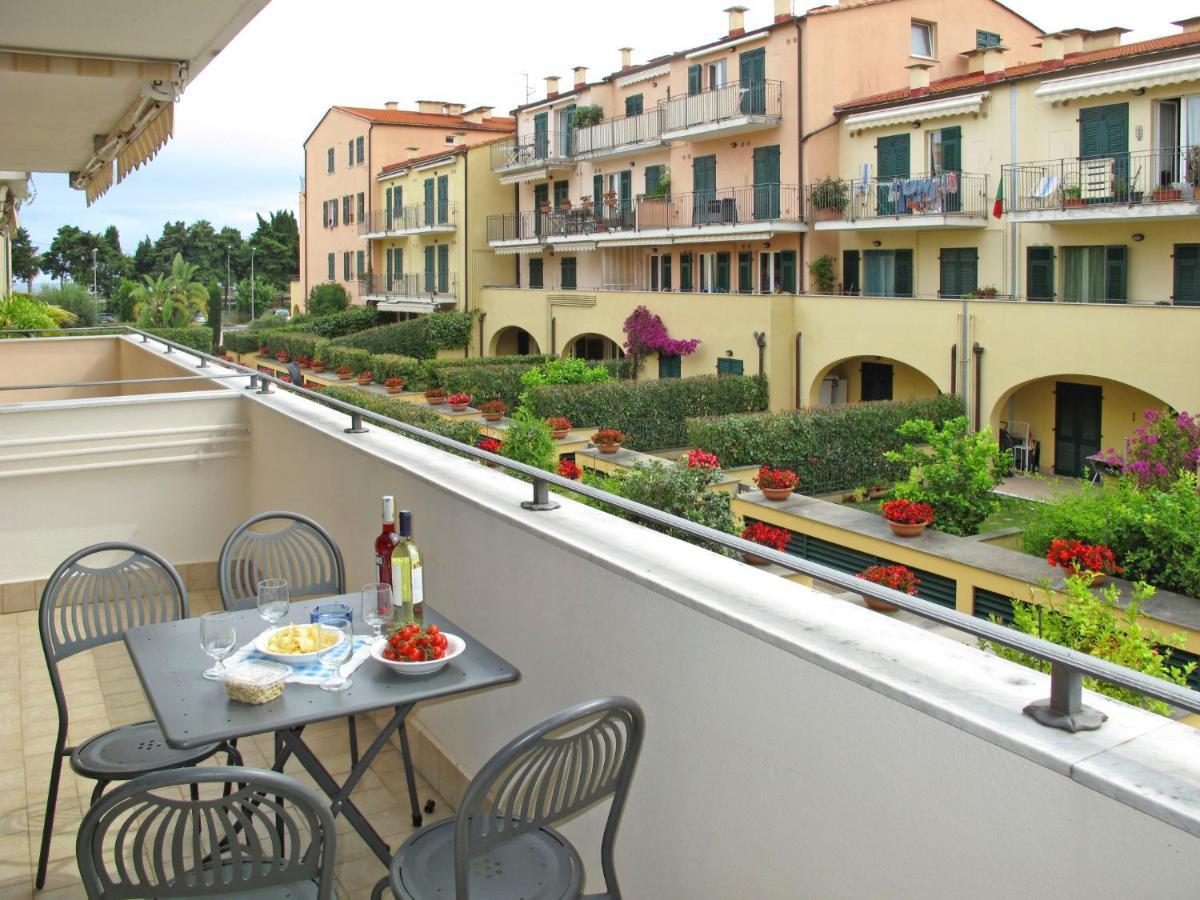 Apartment Cala Azzurra - Imp312 By Interhome Imperia Zewnętrze zdjęcie