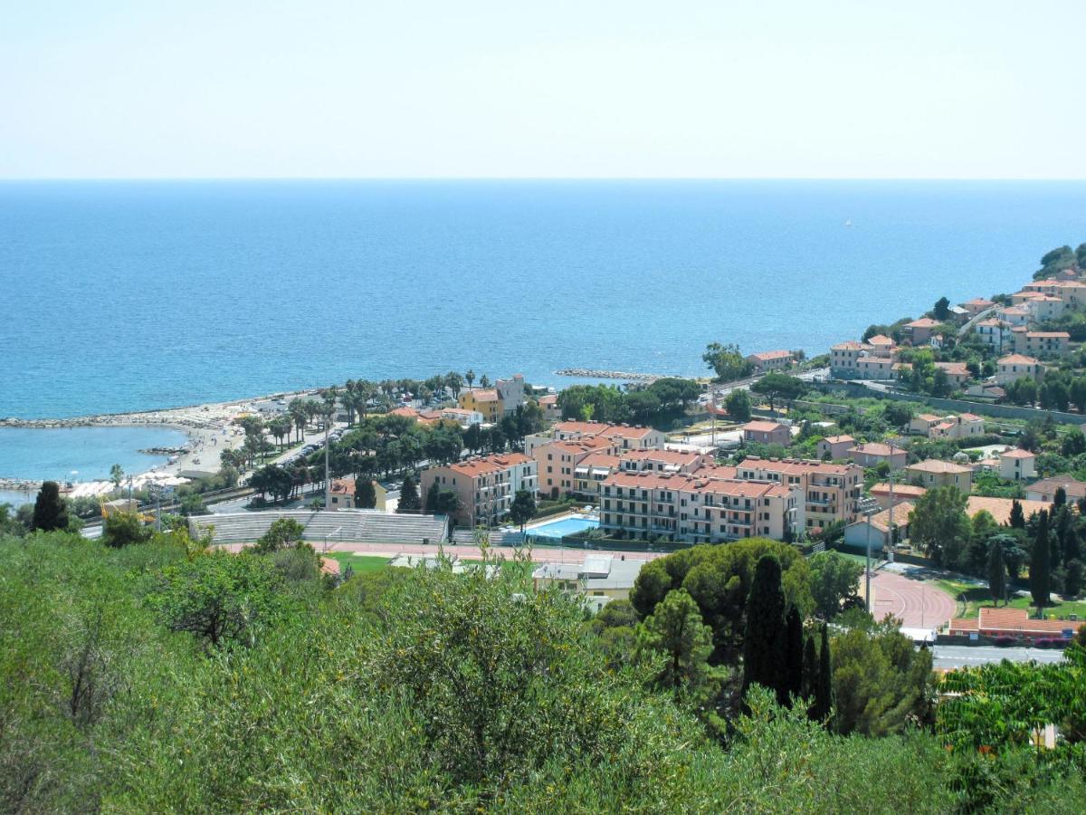 Apartment Cala Azzurra - Imp312 By Interhome Imperia Zewnętrze zdjęcie