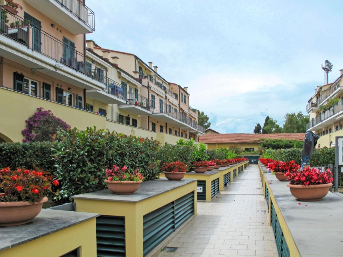 Apartment Cala Azzurra - Imp312 By Interhome Imperia Zewnętrze zdjęcie