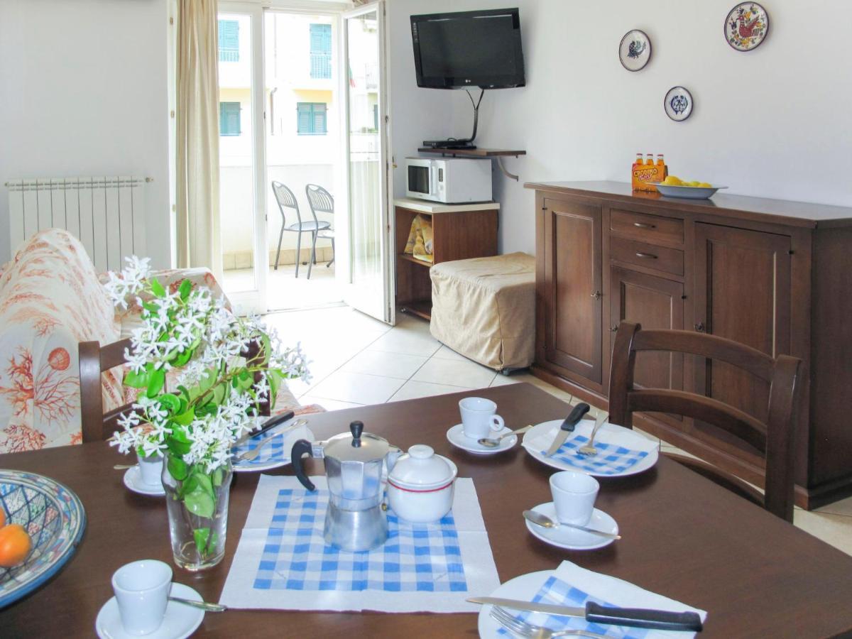Apartment Cala Azzurra - Imp312 By Interhome Imperia Zewnętrze zdjęcie