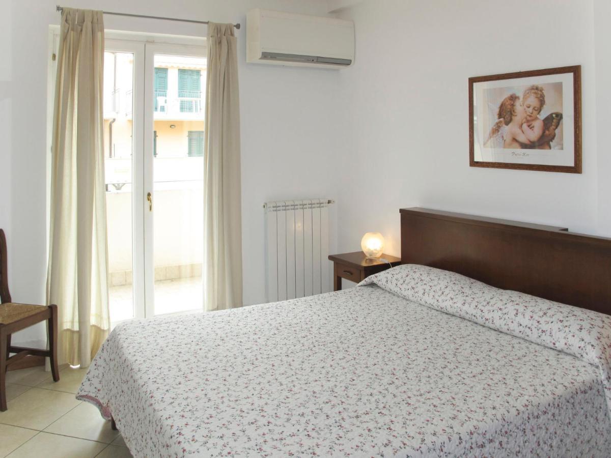 Apartment Cala Azzurra - Imp312 By Interhome Imperia Zewnętrze zdjęcie